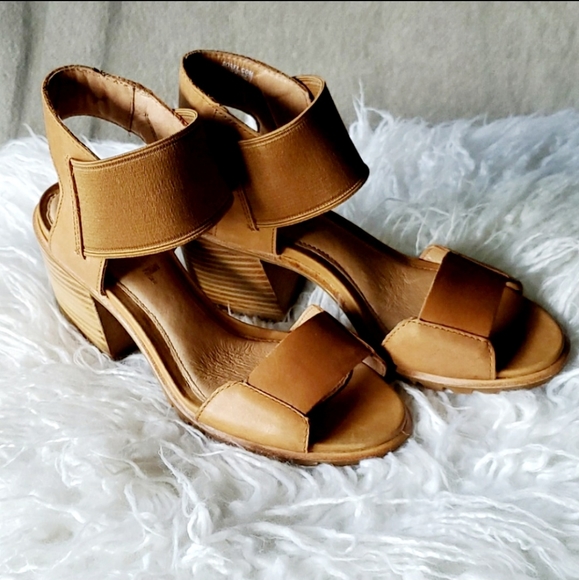 nadia sorel sandal